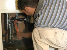 Our Burbank CA Plumbing Team Fixes Pipe Leaks